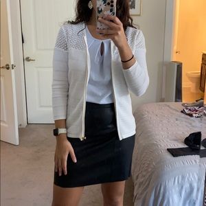 BRAND NEW: White Ann Taylor Zipper Cardigan